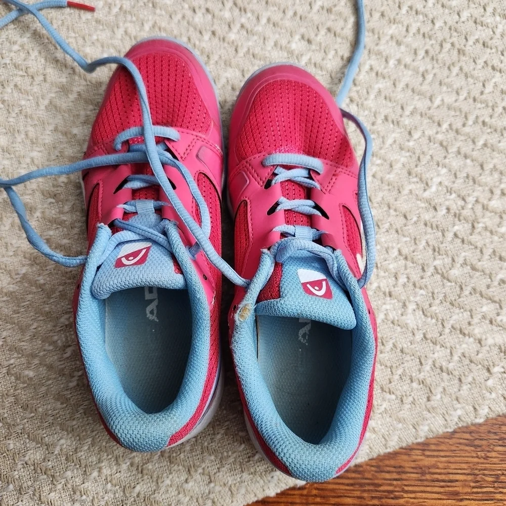 Girls Head tennis sneakers size 5.5